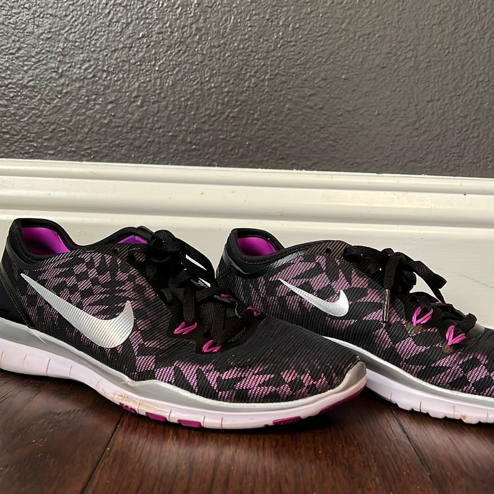 nike free 5.0. BRAND NEW CONDITION